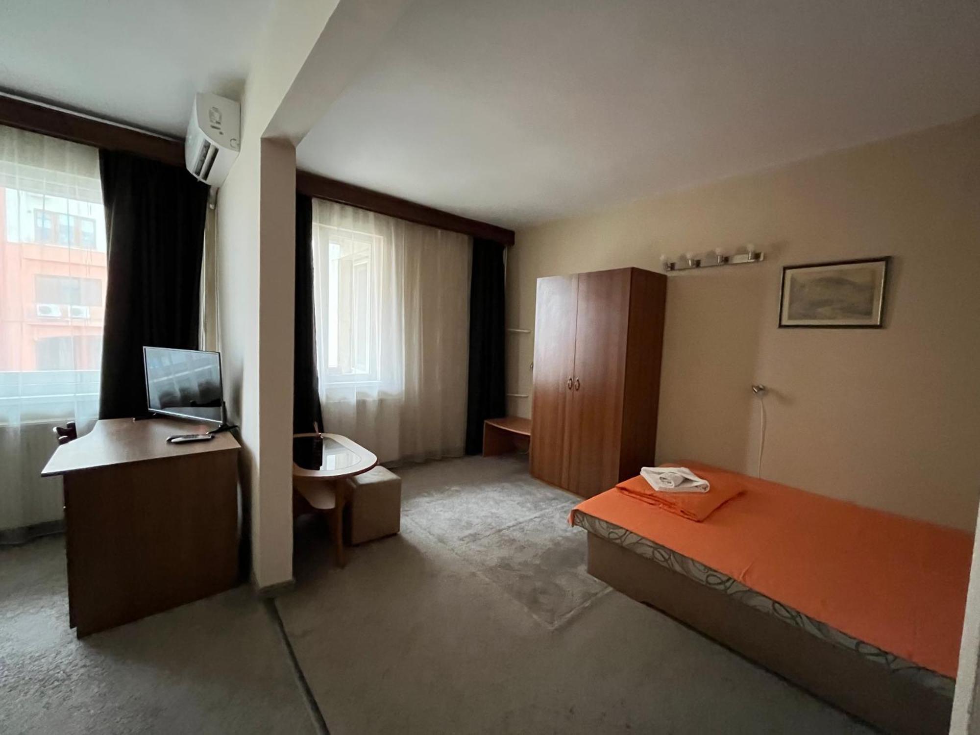 Park Hotel Ivailo فيليكو ترنوفو الغرفة الصورة